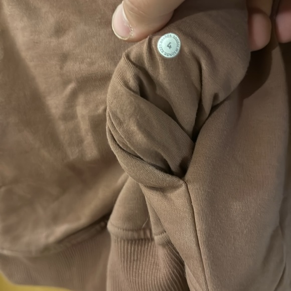 Lululemon Women’s Crew Neck Pocket Sweatshirt Mauve Size 4 - Picture 5 of 9